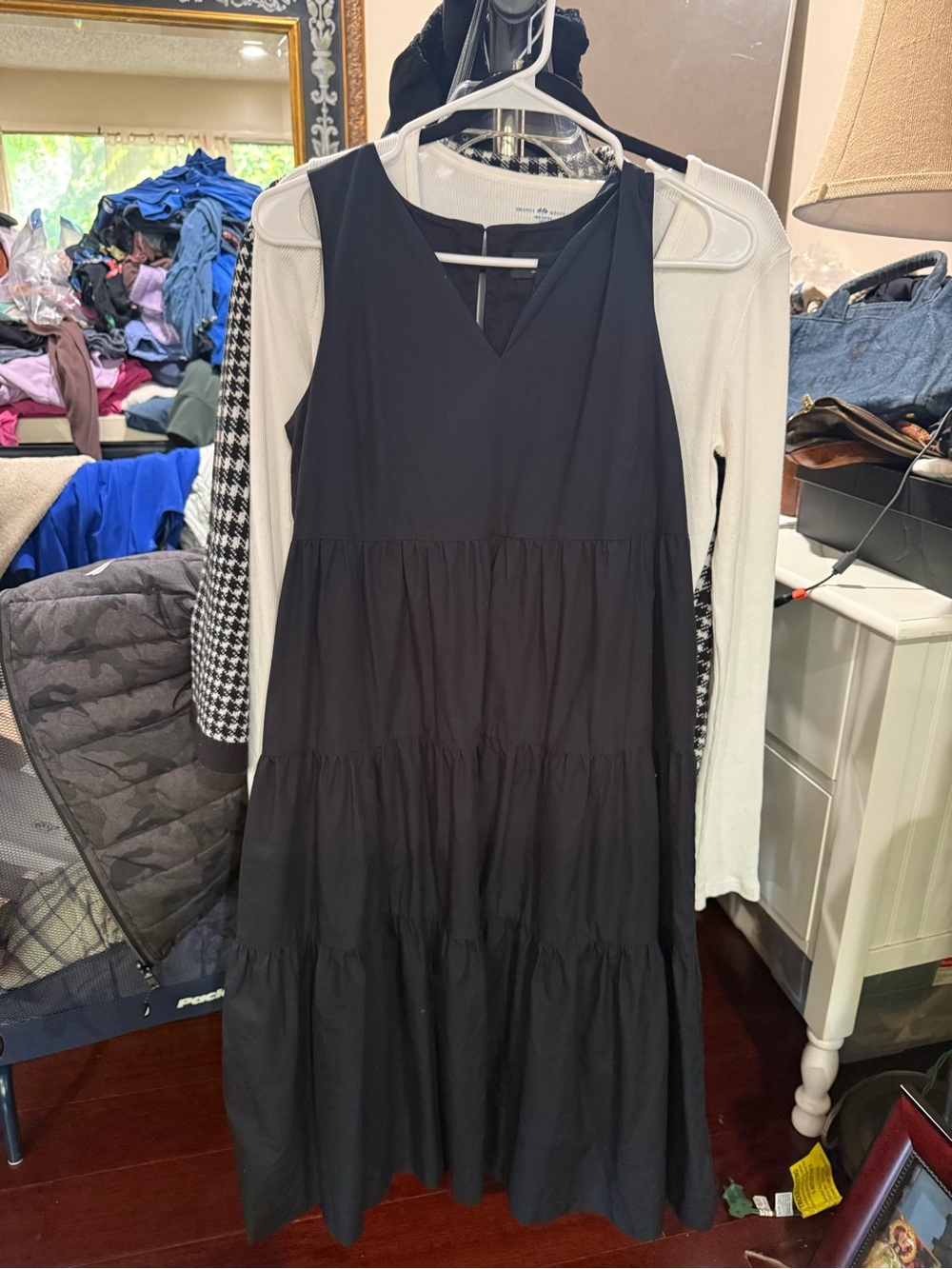 Banana Republic Black Sleeveless Tiered V-Neck Maxi Dress